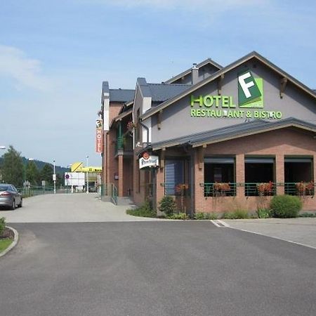 F团队酒店 Liptovský Hrádok 外观 照片